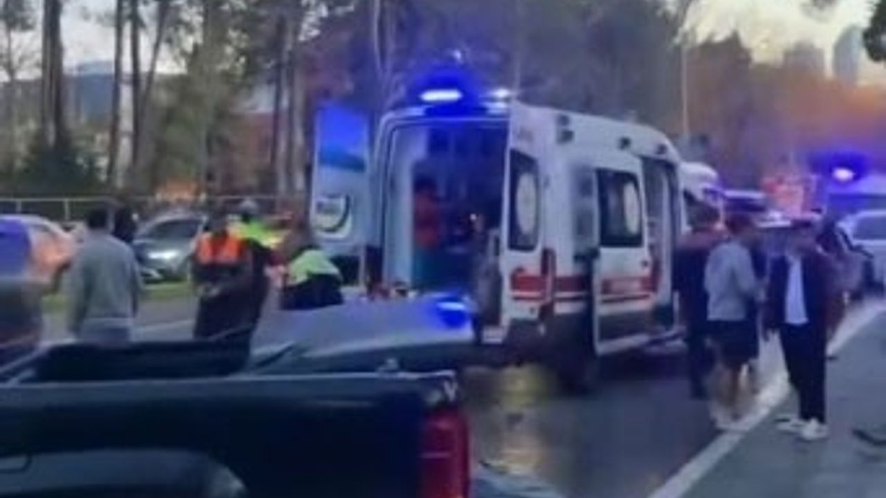 Sarıyer'de 17 yaşındaki ehliyetsiz sürücünün karıştığı kaza: 2'si çocuk 3 yaralı