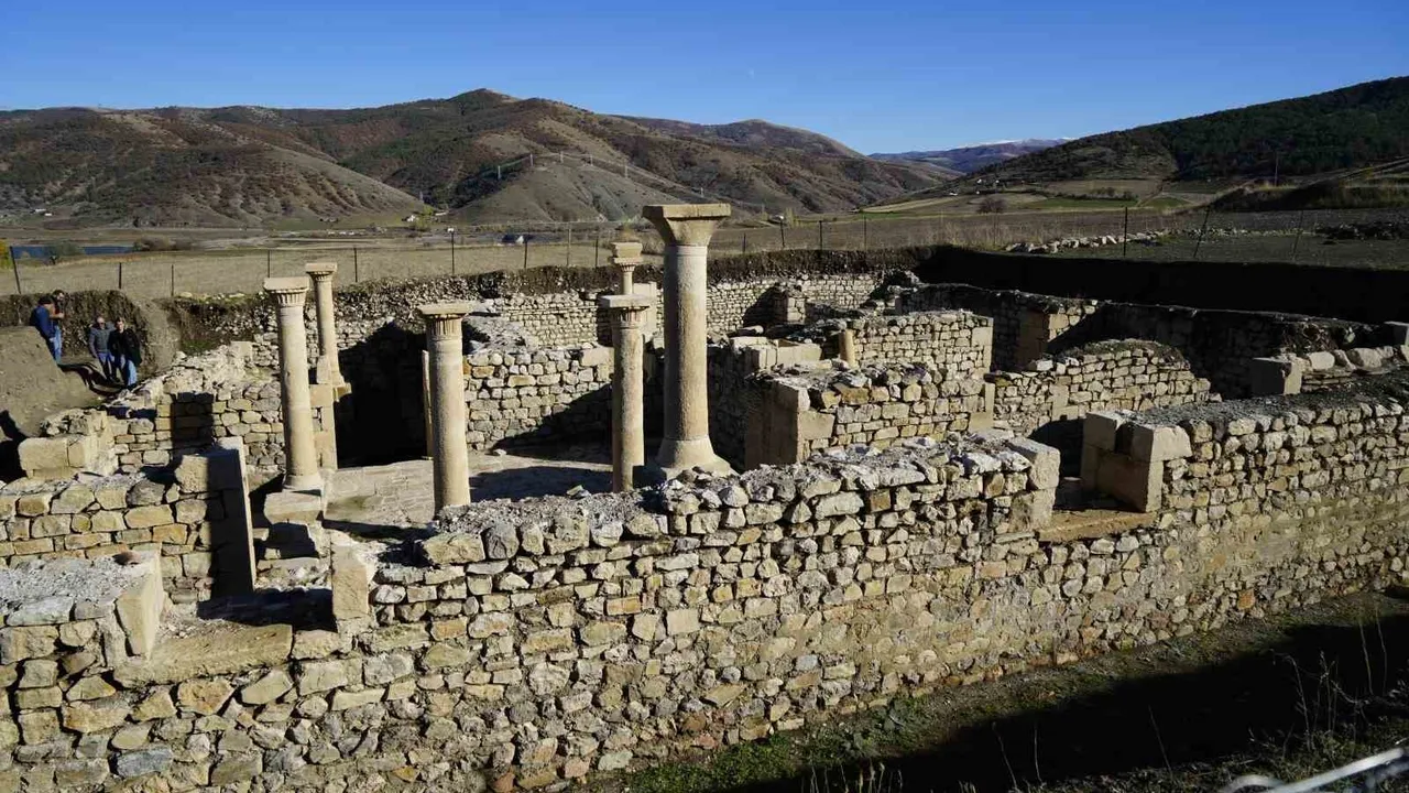 Satala Antik Kenti’nde 150 Yıl Sonra Yasal Olarak Bulunan İsis Büstü