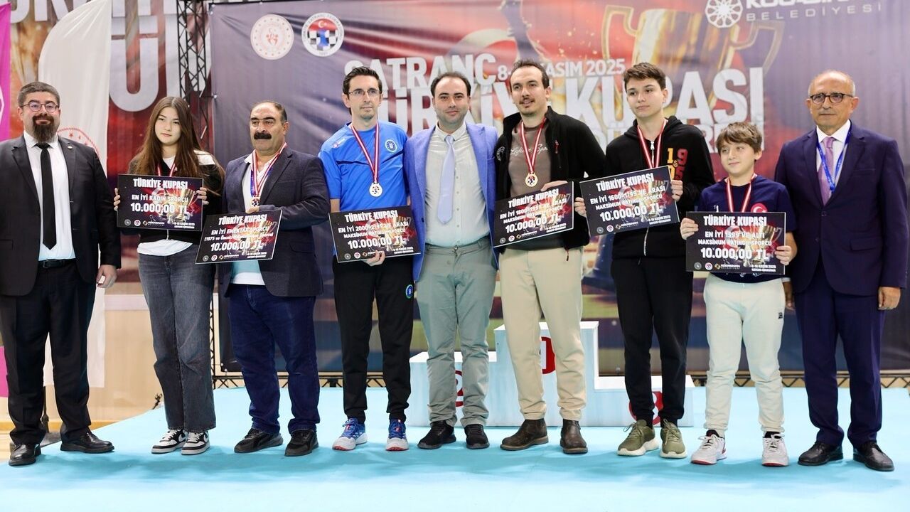 Satranç Türkiye Kupası Kocasinan'da sona erdi — Başkan Çolakbayrakdar: Satrançta kazanan evlatlarımızdır