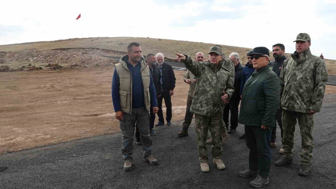 Şehit Üsteğmen İsmail Aksu anısına 2 bin 400 rakımlı tepede fidan dikildi