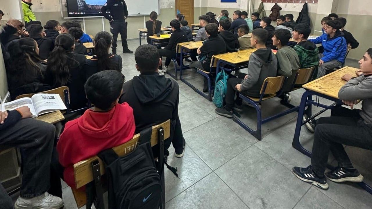 Selim'de Trafik Dedektifleri Eğitimi — 65 öğrenciye teorik ve uygulamalı trafik eğitimi