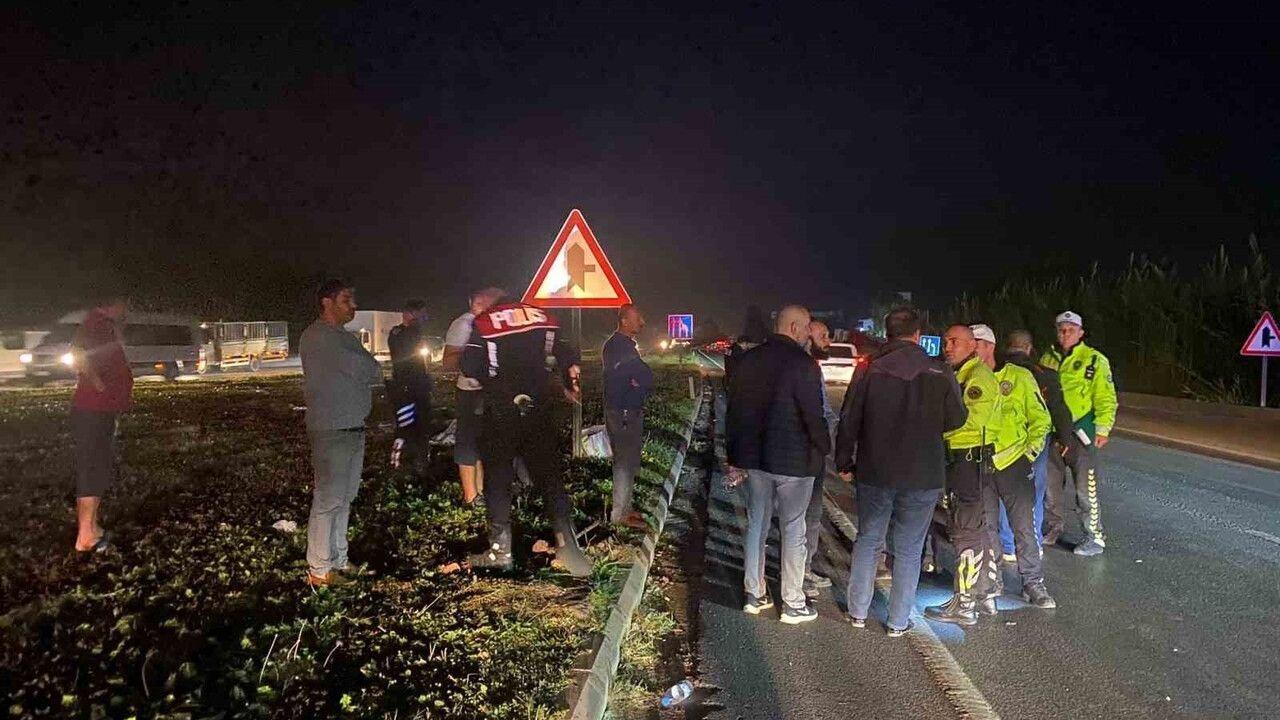 Serik’te otomobilin çarptığı iki lise öğrencisinden biri öldü, biri yaralandı