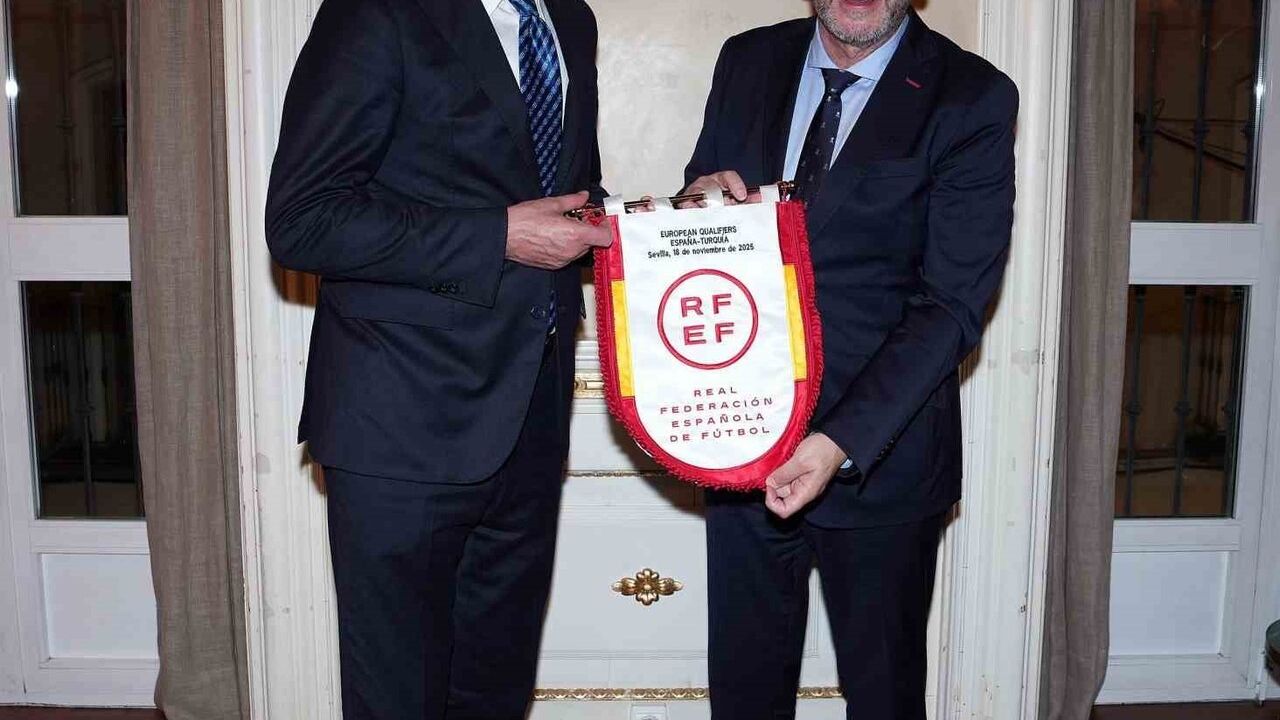 Sevilla'da İspanya-Türkiye Resmi Maç Yemeği Düzenlendi