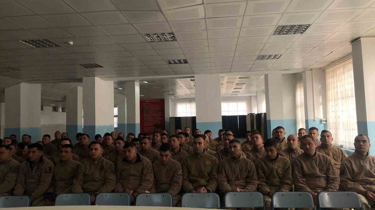 Siirt İl Sağlık Müdürlüğü, İl Jandarma Komutanlığı Personeline Organ Bağışı Eğitimi Verdi