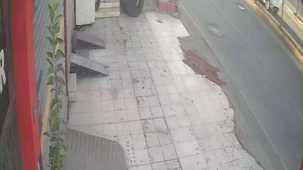 Siirt’te adliye ışıkları mevkiinde yaya çarpması: 25 yaşındaki genç ağır yaralandı