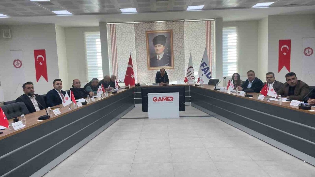 Siirt’te AFAD tarafından düzenlenen deprem tatbikatı: Gerçeğe yakın uygulama ve görevli personelin duygusal tepkileri