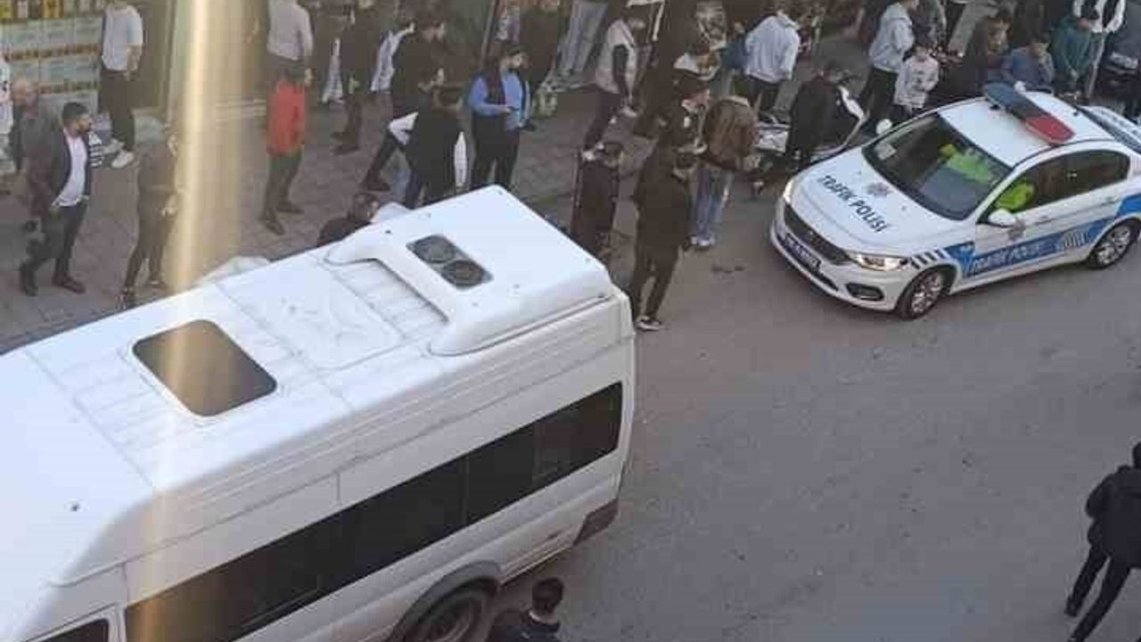 Siirt'te Beykent Caddesi'nde bıçaklı kavga: 2 kişi yaralandı