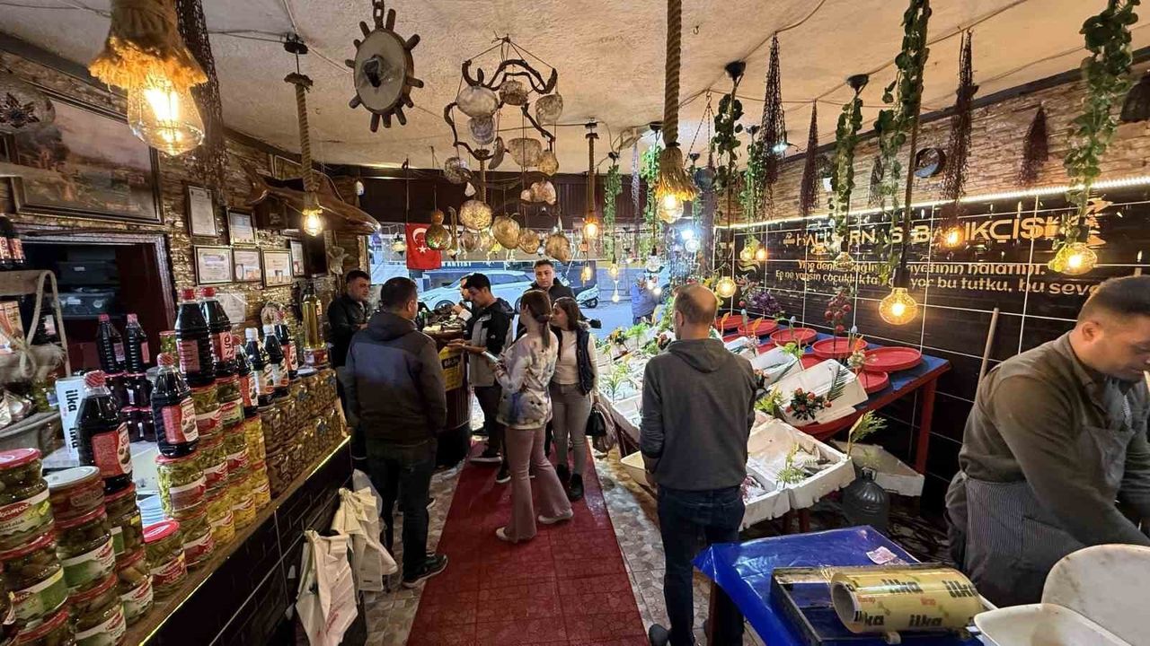 Siirt'te kışın tercihi: Tescilli büryan ve günlük 3 tona yakın balık tüketimi