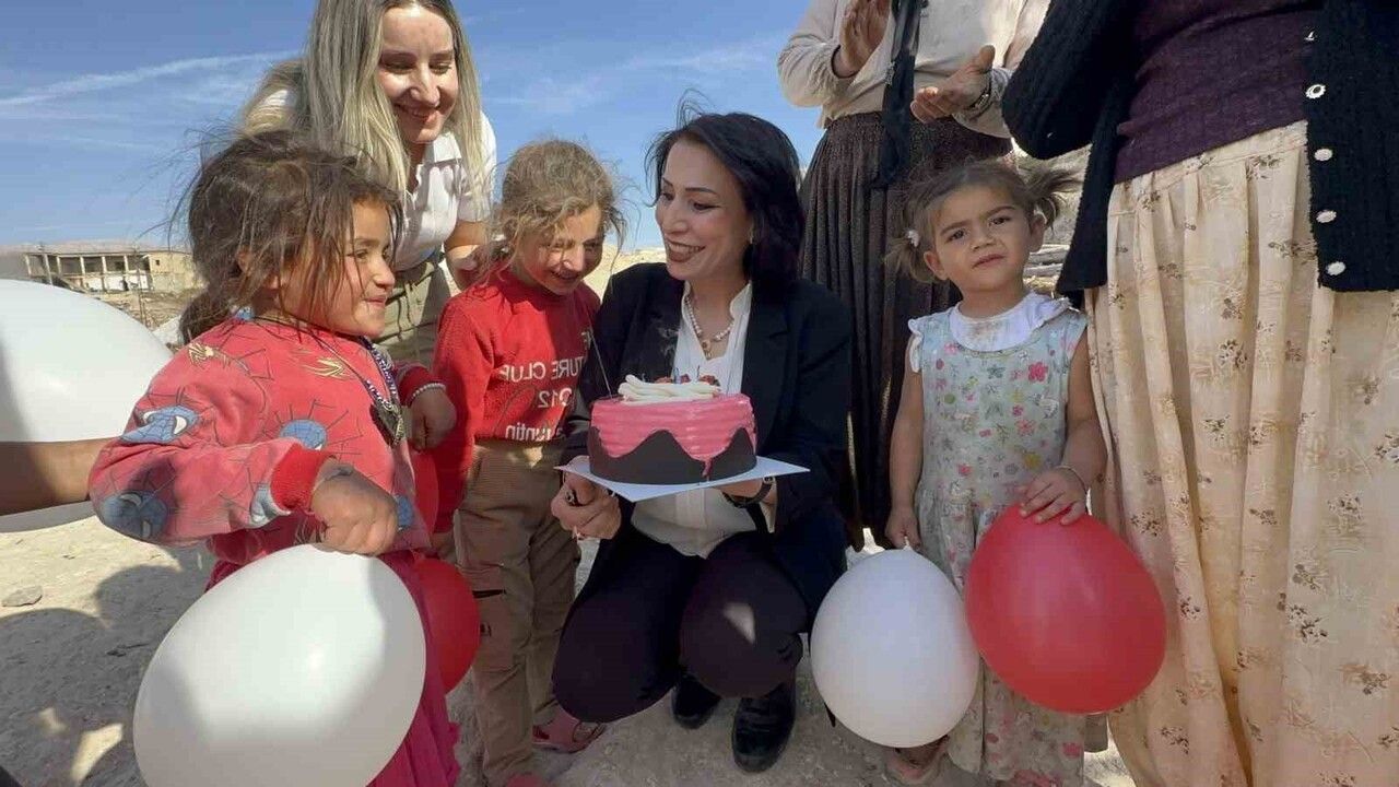 Silopi'de Koçer kız çocuklarına sürpriz doğum günü ve ücretsiz kuaför hizmeti