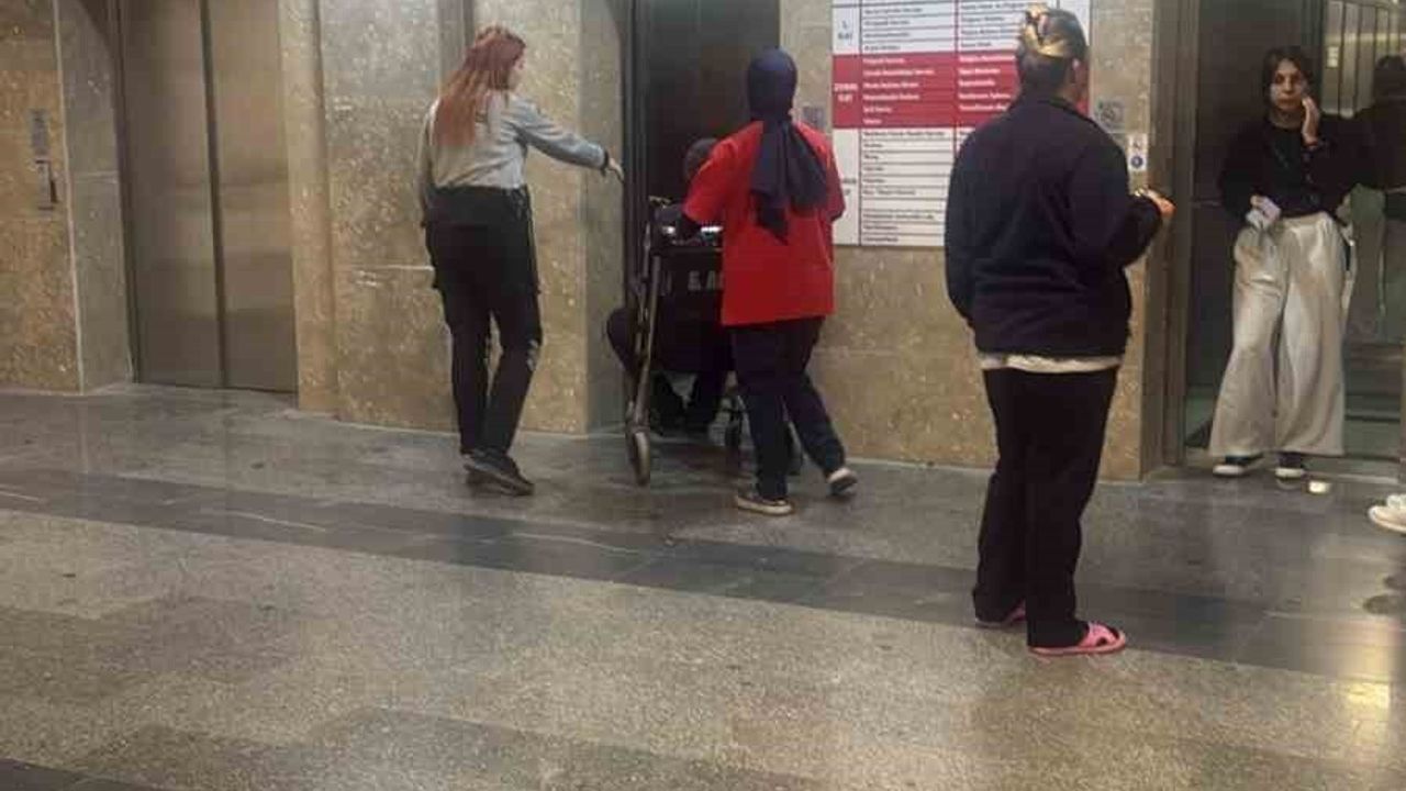 Sincan'da 120 işçi yemek sonrası rahatsızlandı, hastanelere sevk edildi