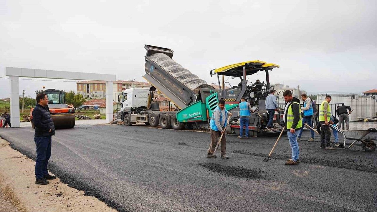 Sındırgı'da deprem sonrası Tomruk Geçici Yaşam Merkezi'ne yerleşimler ve altyapı çalışmaları