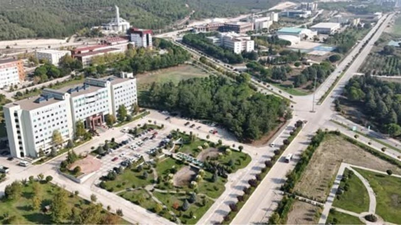 Sındırgı MYO öğrencileri deprem sonrası Balıkesir Çağış Kampüsü'nde eğitime devam edecek