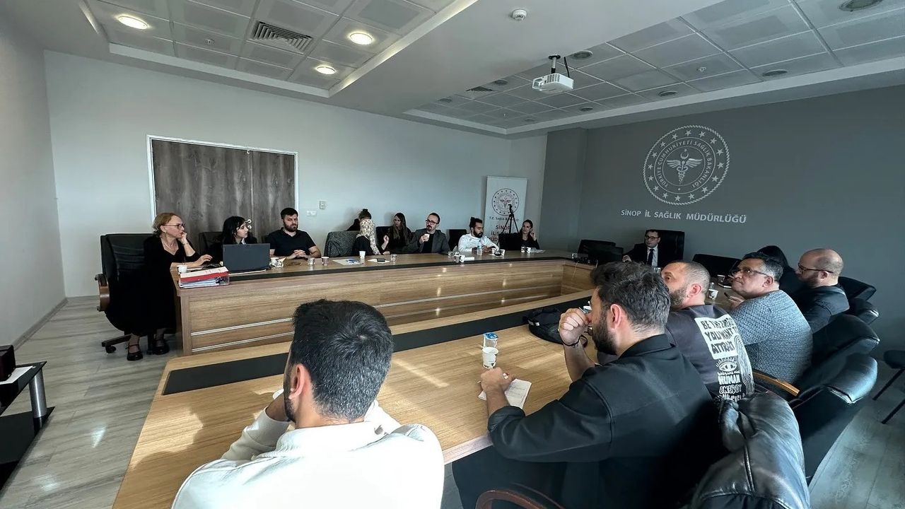 Sinop'ta ASKOM Toplantısı: Acil Sağlık Hizmetlerinde Verimlilik ve Kurumlararası Koordinasyon Hedefi