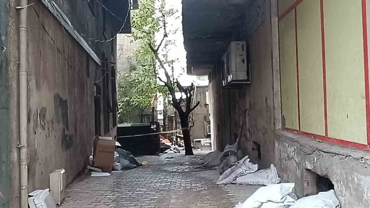 Şırnak'ta Baltayla Öldürme: Bahçelievler Mahallesi'ndeki Gece Tartışması
