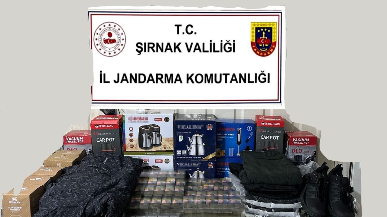 Şırnak'ta jandarma operasyonunda 14 milyon 371 bin 590 lira değerinde kaçak eşya ele geçirildi