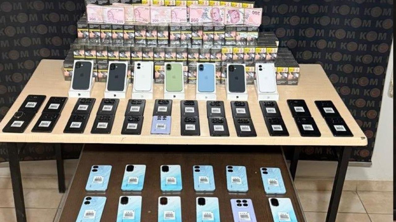 Şırnak’ta kaçakçılık operasyonu: 2 milyon 200 bin lira değerinde kaçak ürün ele geçirildi