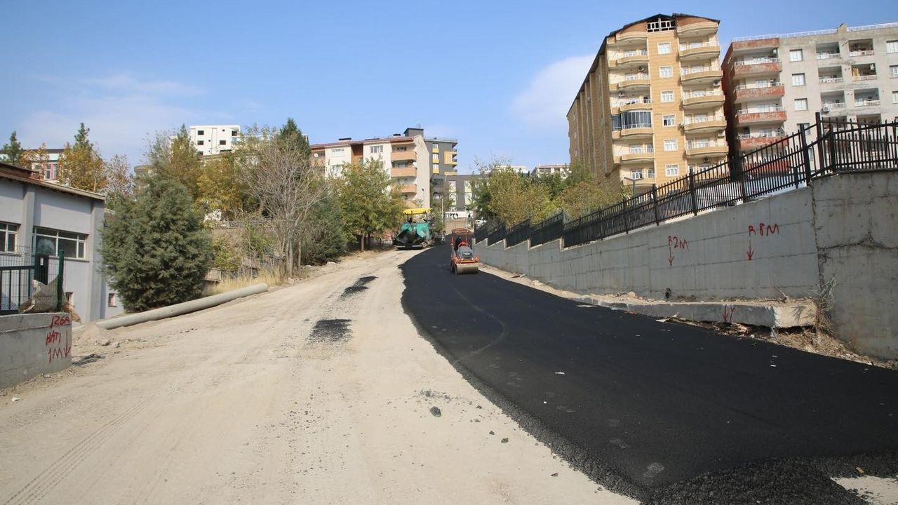 Şırnak'ta Kadın Doğum ve Çocuk Hastanesi ile Devlet Hastanesi Arasında Yeni İmar Yolu Hizmete Açıldı