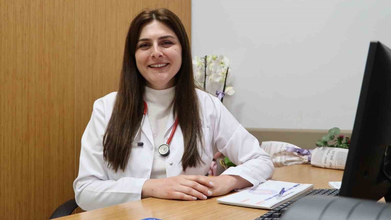 Sivas'ta çocuk romatoloji uzmanı Dr. Yağmur Bayındır hasta kabulüne başladı