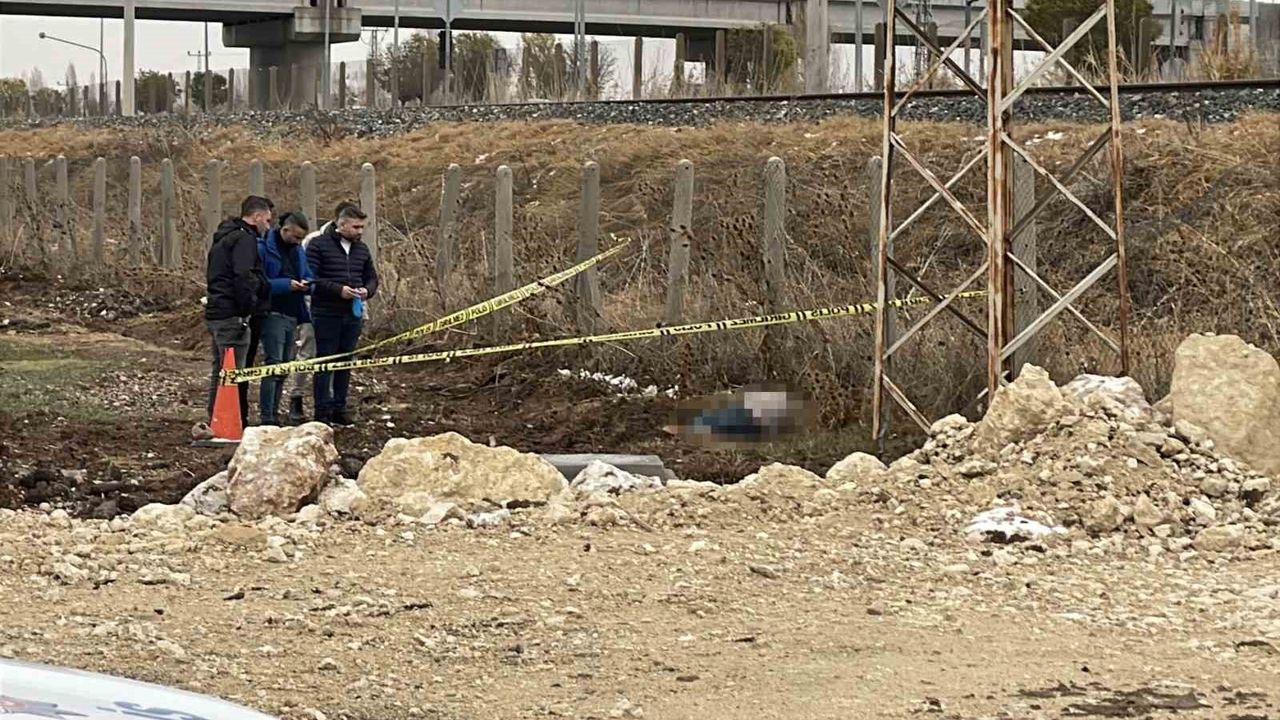 Sivas’ta kayıp 80 yaşındaki Medet Uzun demir yolu yakınında ölü bulundu