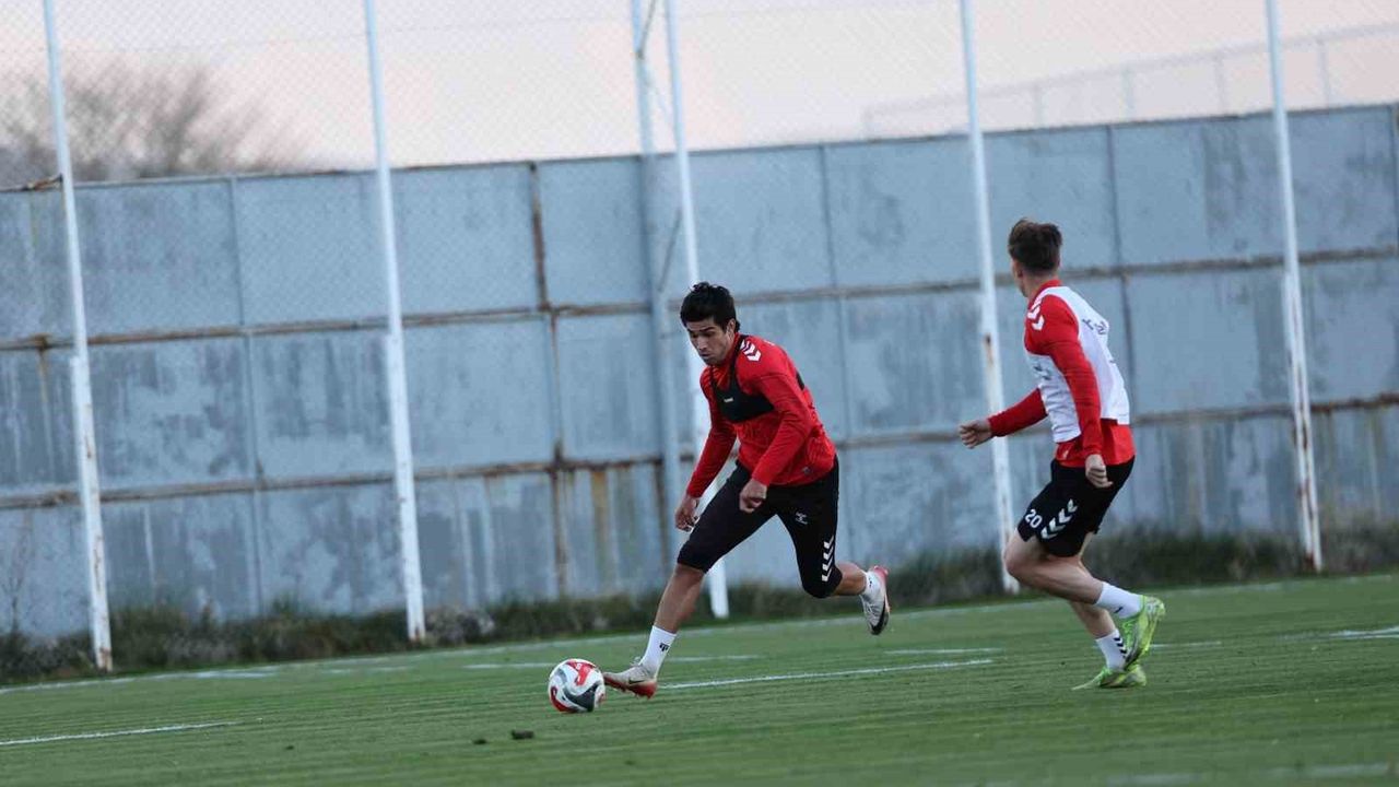 Sivasspor, Esenler Erokspor Maçı Hazırlıklarına Başladı