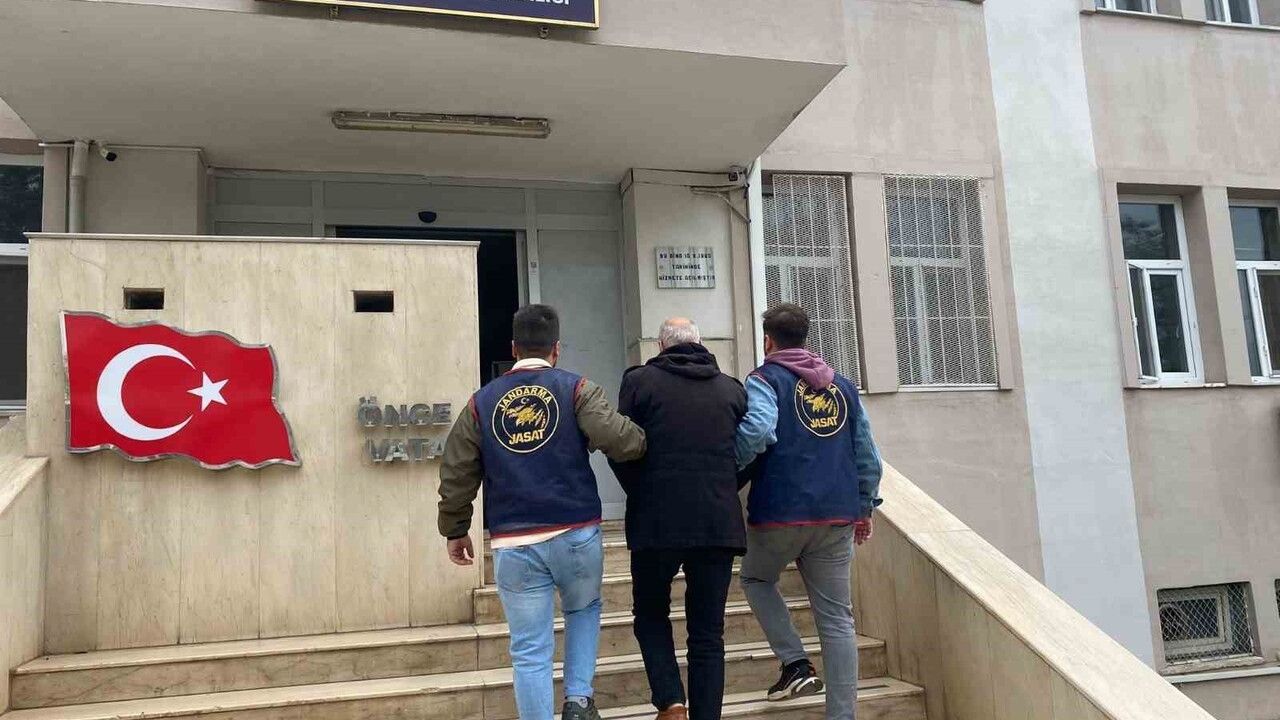Siverek'te 12 yıl 6 aydır aranan hükümlü JASAT operasyonuyla yakalandı