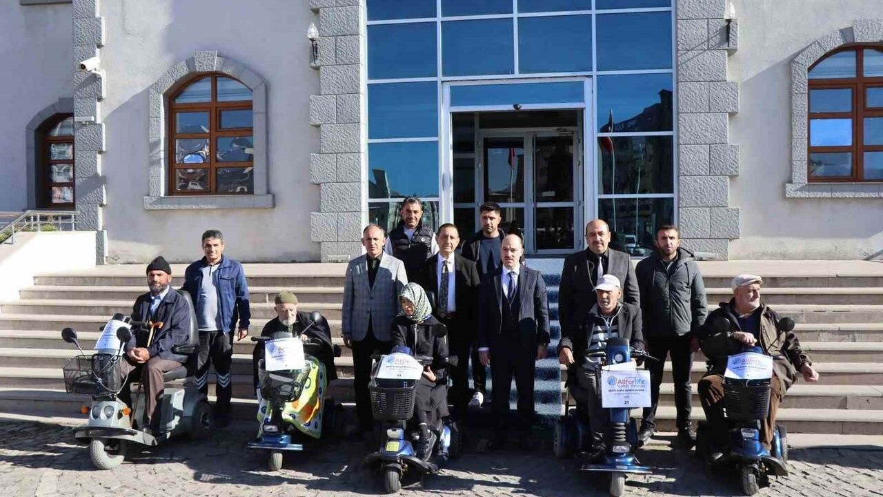 Stichting Allforlife Vakfı 2025 Projesiyle Türkiye'de Özel İhtiyaçlılara Akülü Araç Desteği