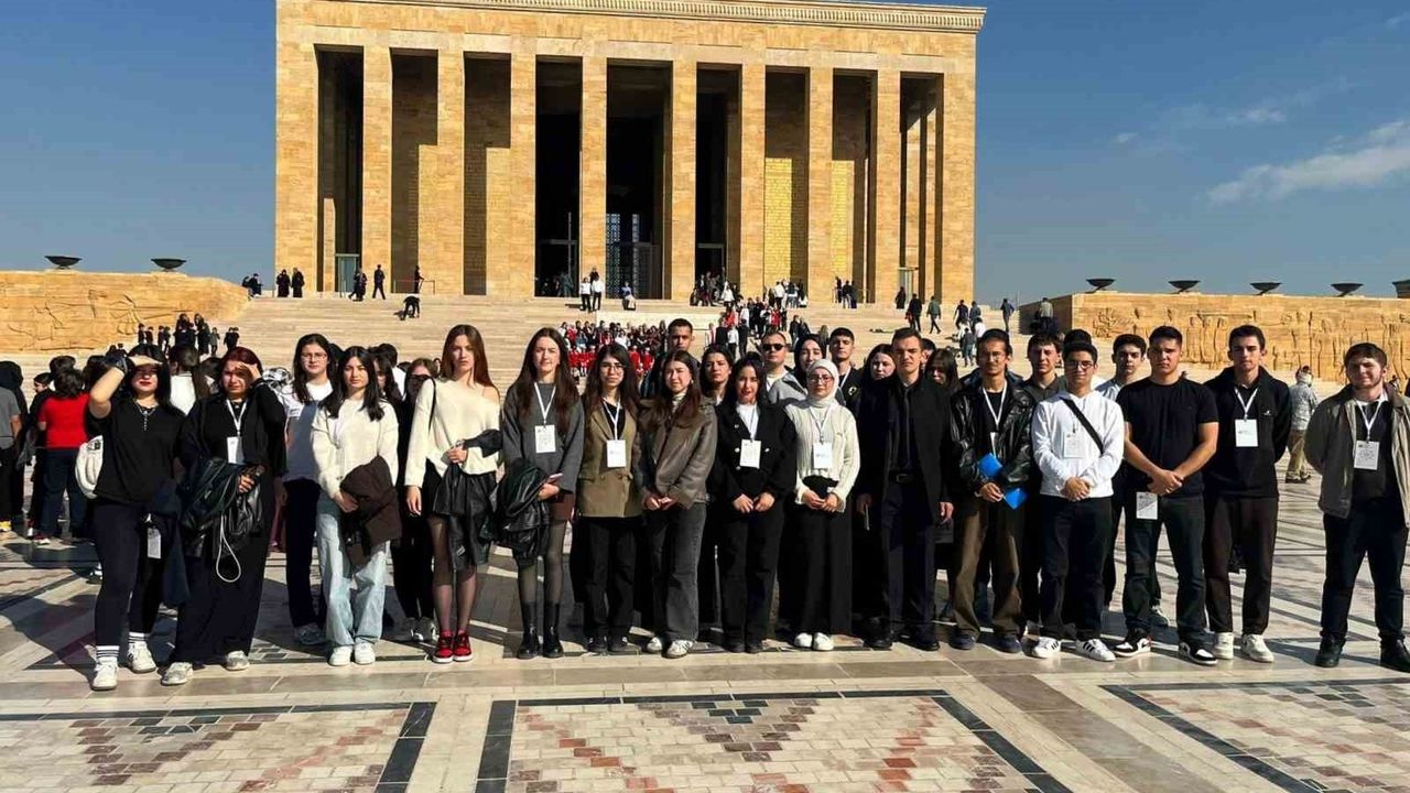 SUBÜ Mavi Rota Topluluğu öğrencileri Ankara'da denizcilik uygulamalarını inceledi