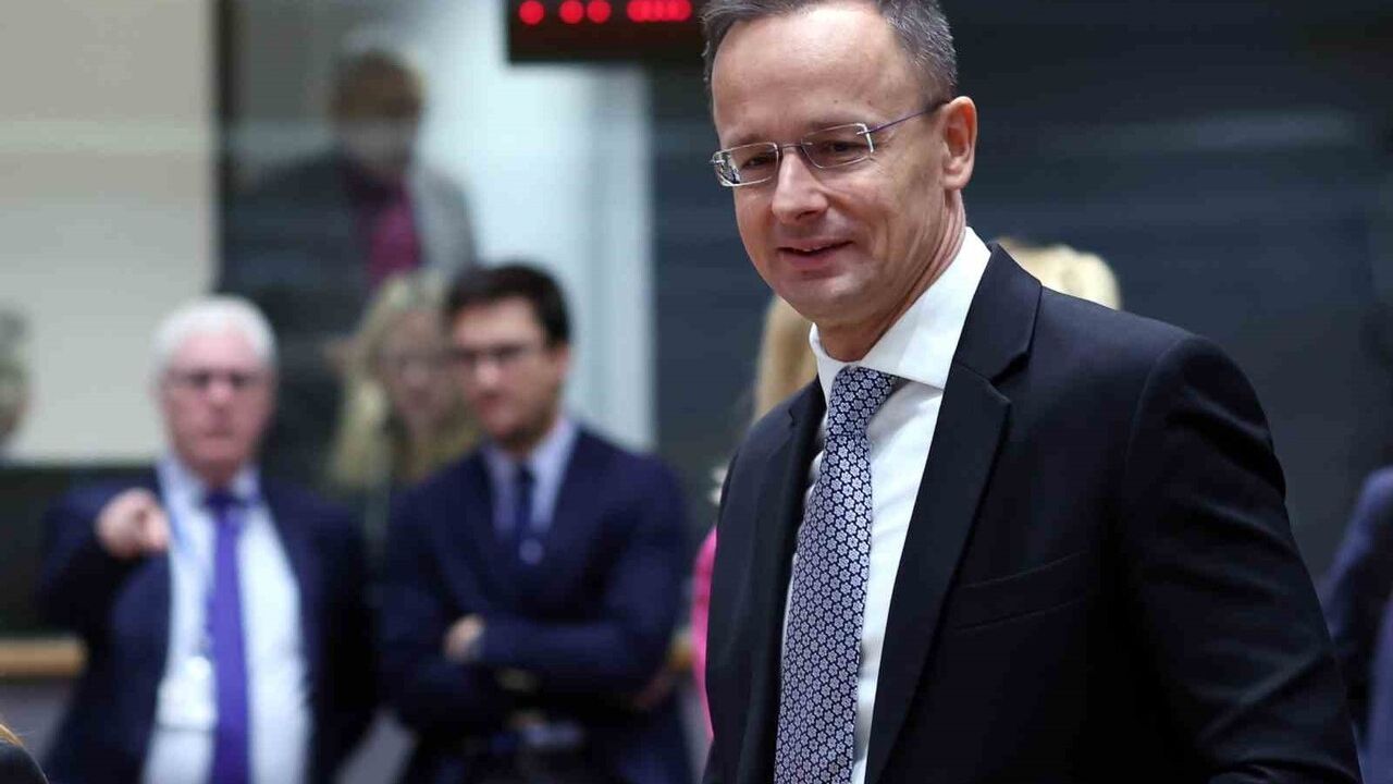 Szijjarto: AB, Ukrayna’ya yapılan ödemeleri derhal durdurmalı