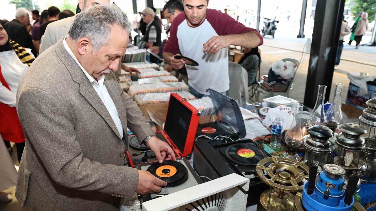 Talas'ta Antika Pazarı 9 Kasım'da: Nostalji ve Müzayede Bir Arada