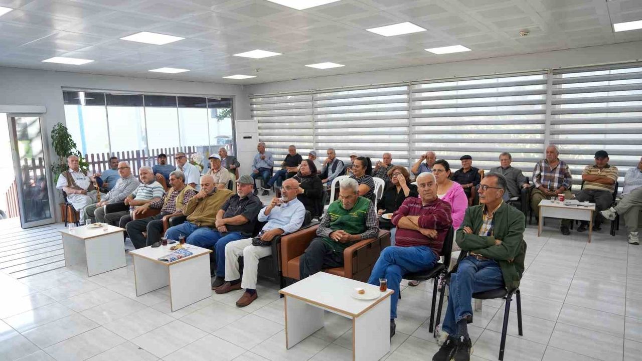 Tarsus'ta Emekli Evinde 'Yaşlılıkta Ruh Sağlığı ve Mutlu Yaşam' söyleşisi