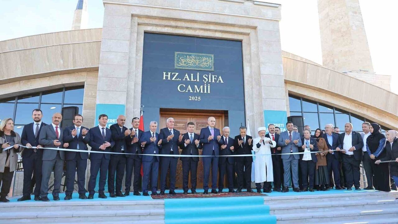 TBMM Başkanı Kurtulmuş: Terörsüz Bir Türkiye'de 'Her Yerde Kardeşlik Türküleri' Söylenecek