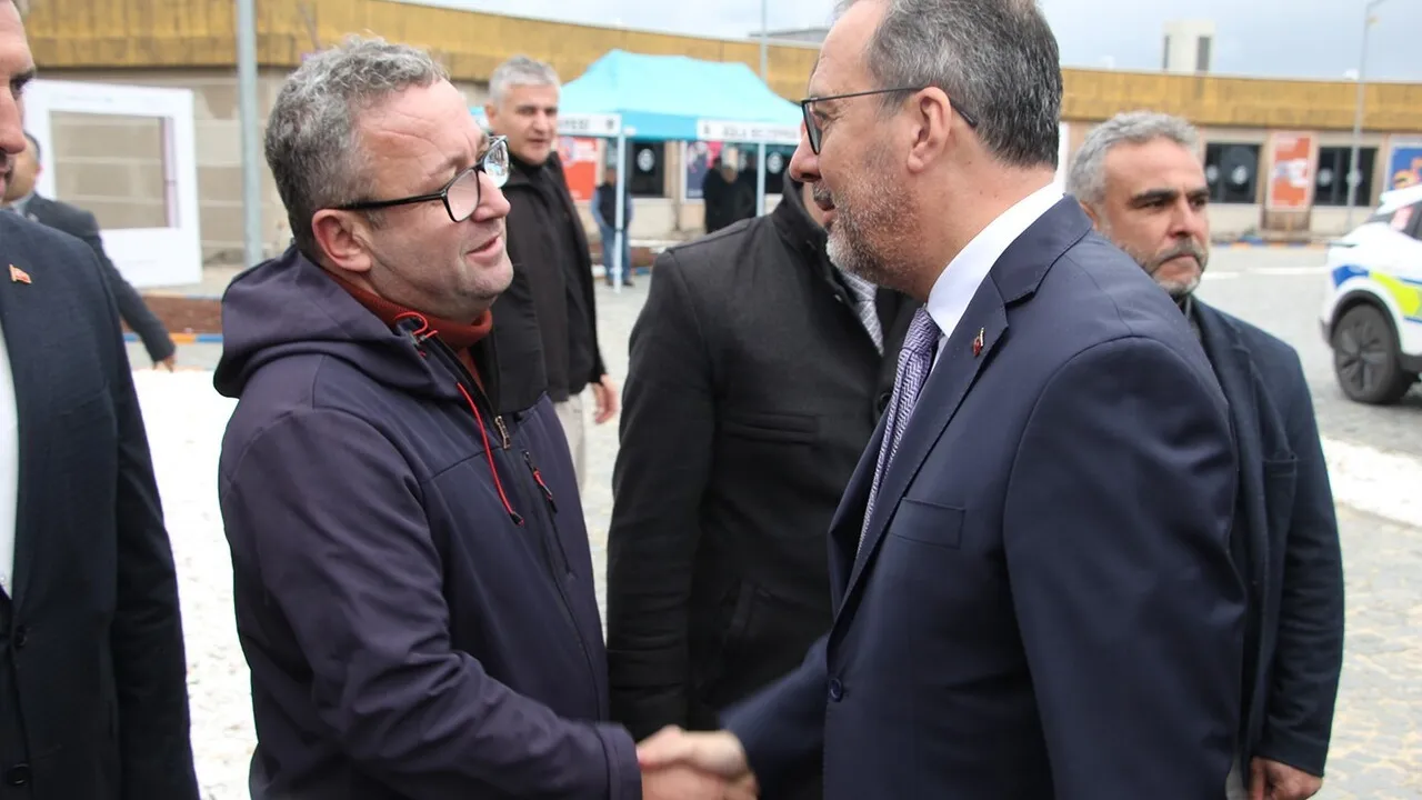 TBMM Engelli Bireyler Komisyonu Kula Gençlik Kampı'nda engelliler ve aileleriyle buluştu