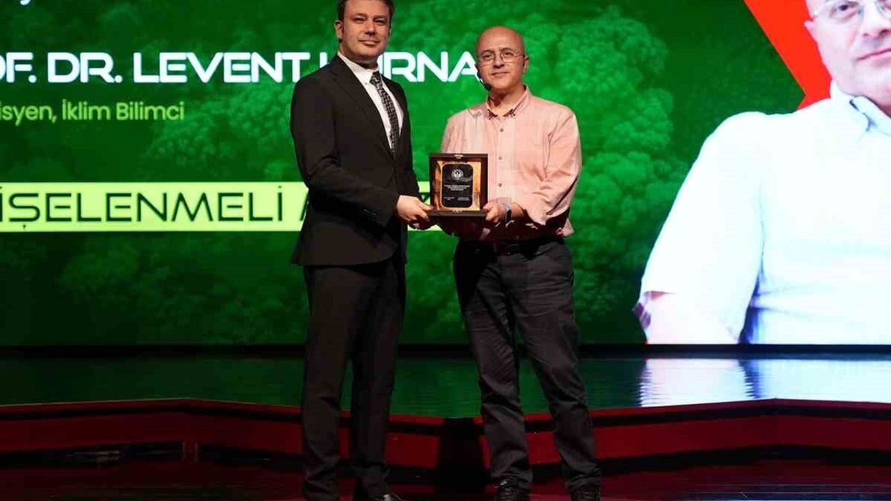 TEDx Istanbul Gelisim University'de 'Sürdürülebilirlik' temalı ilk etkinlik düzenlendi