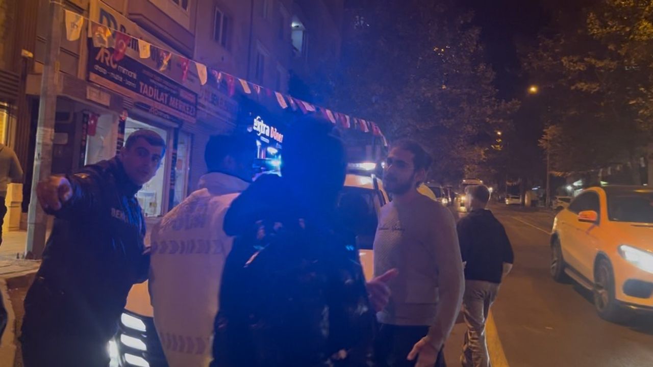 Tekirdağ Çorlu'da motosiklet metrelerce sürüklendi; kaza anı güvenlik kamerasında