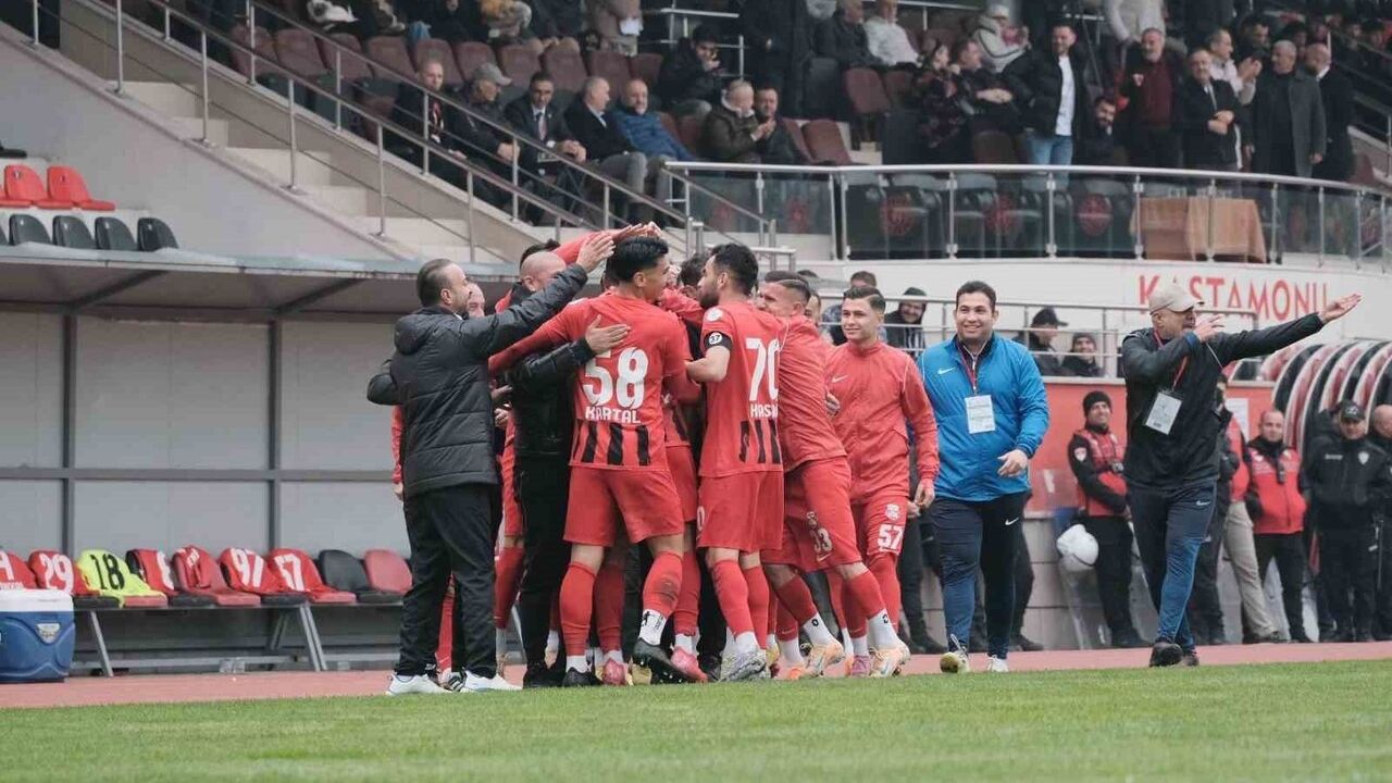 TFF 2. Lig Beyaz Grup: Kastamonuspor 7-1 Altınordu – Maç Raporu