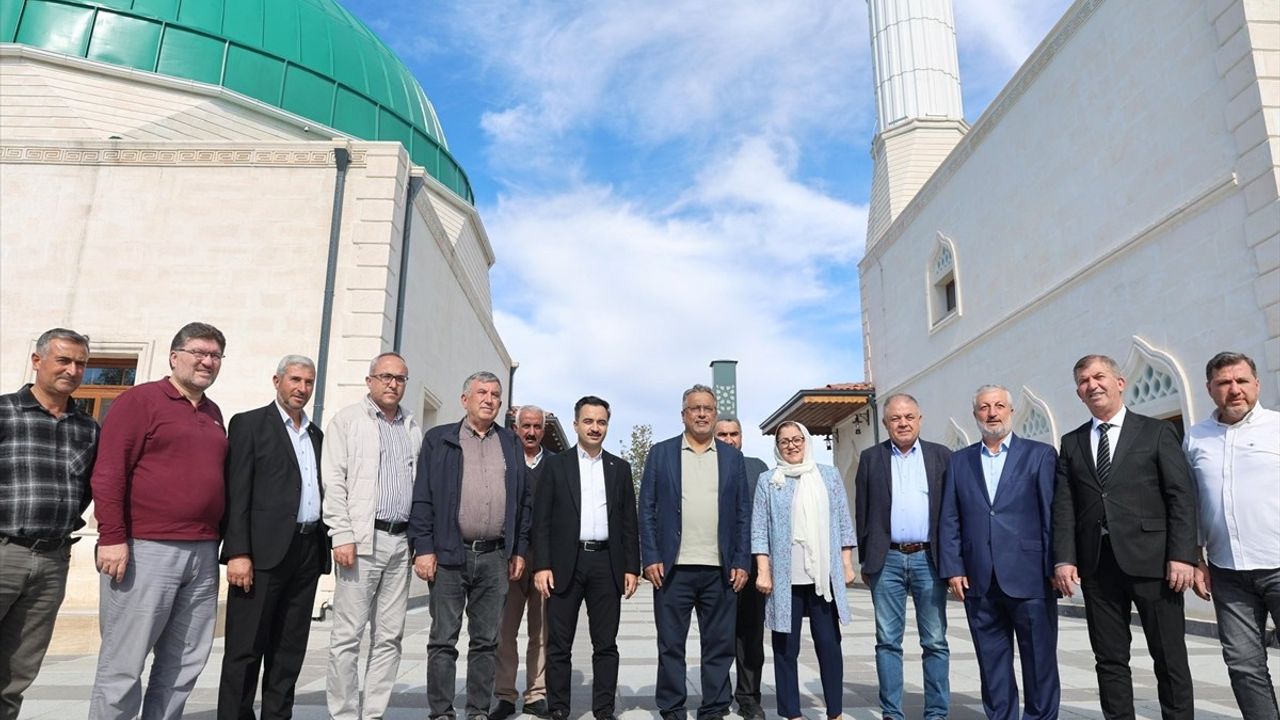 THY Yönetim Kurulu Başkanı Ahmet Bolat, Nurdağı ve İslahiye'yi Ziyaret Etti