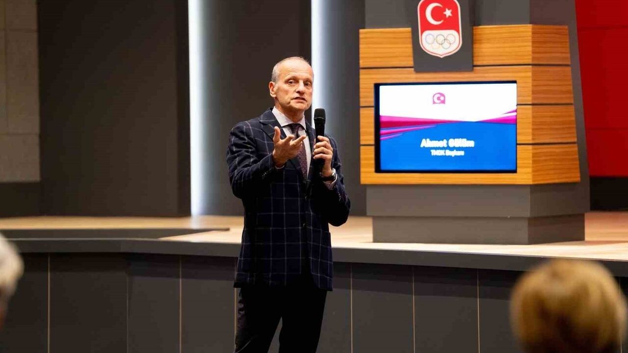 TMOK Spor Kültürü ve Çalışma Grubu ilk değerlendirme toplantısını Olimpiyatevi'nde gerçekleştirdi