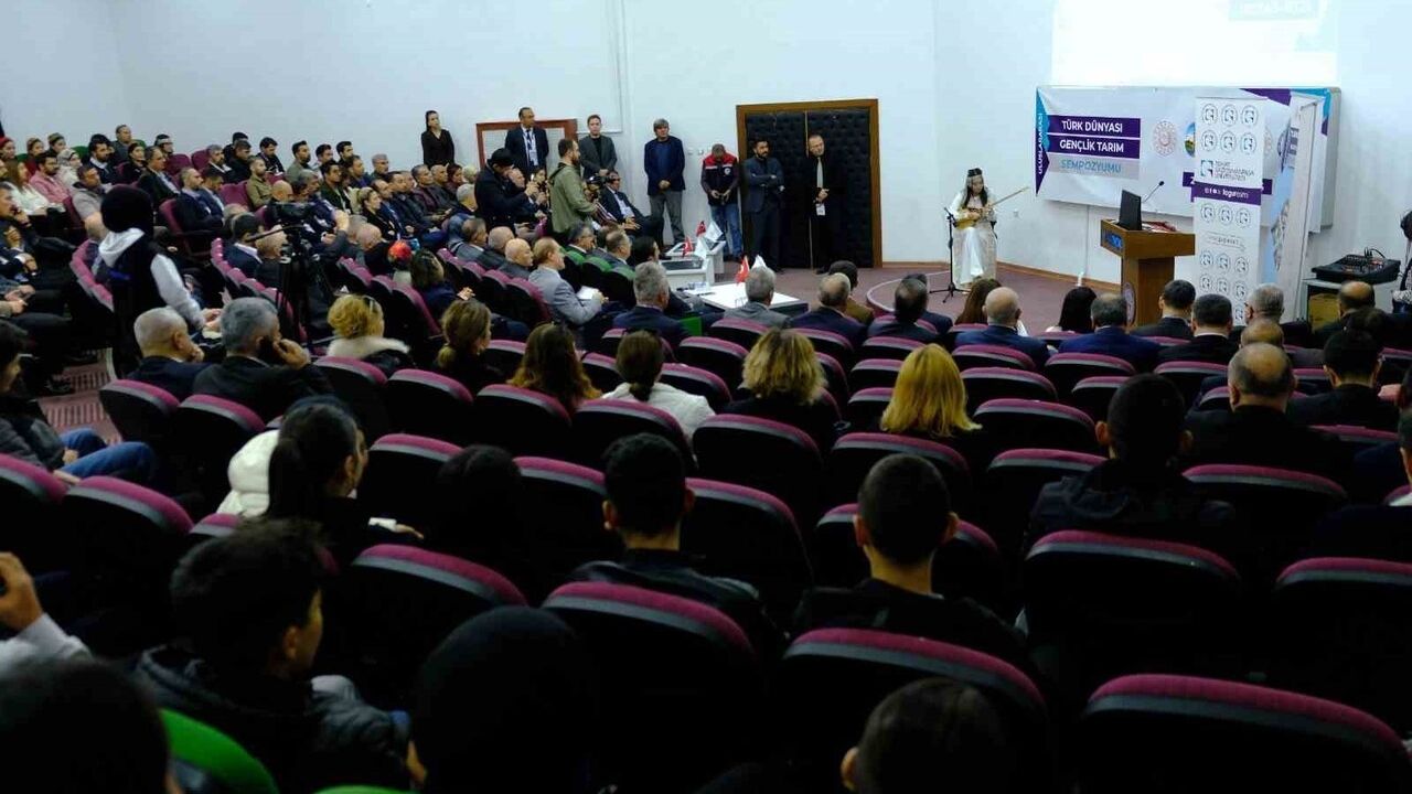 TOGÜ ev sahipliğinde UGTAS-2025 açıldı: Türk dünyası gençleri tarımda bilimsel iş birliğine odaklandı