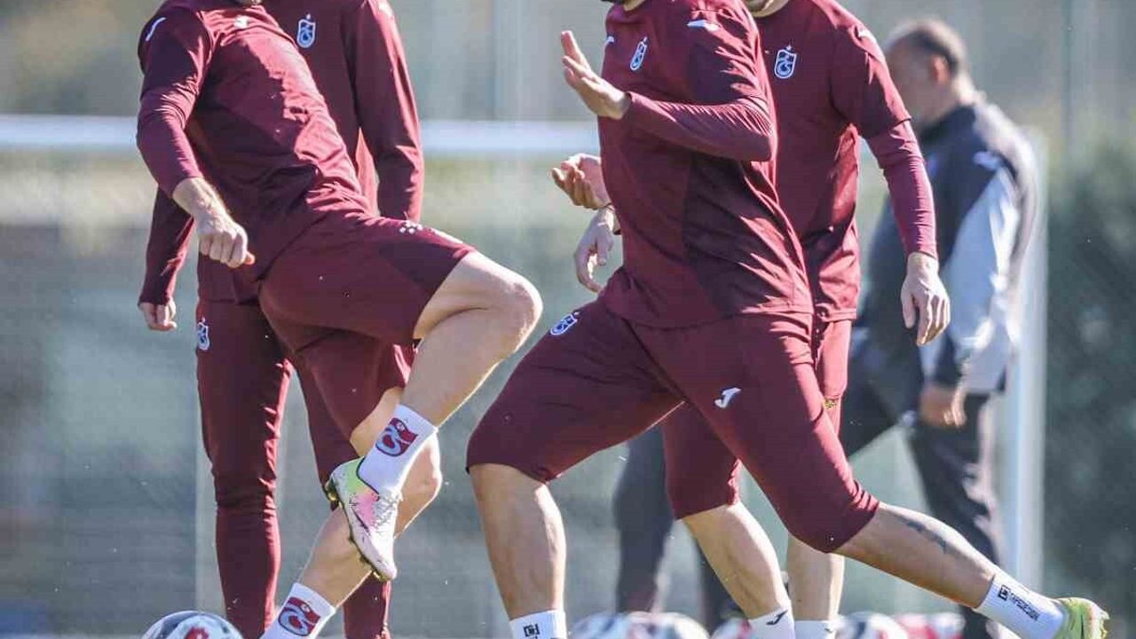 Trabzonspor, Başakşehir maçı için İstanbul'a Savic olmadan gitti