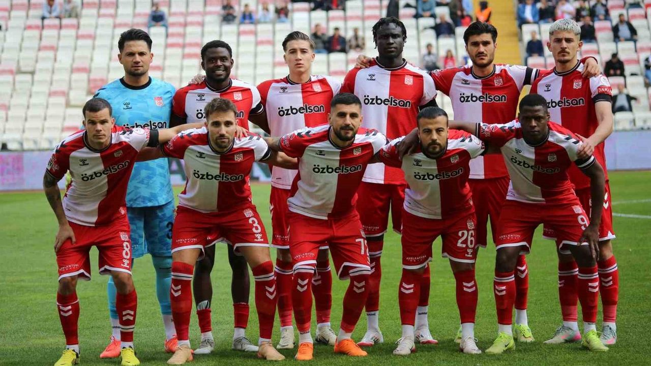 Trendyol 1. Lig 13. Hafta: Özbelsan Sivasspor 3-2 Manisa FK