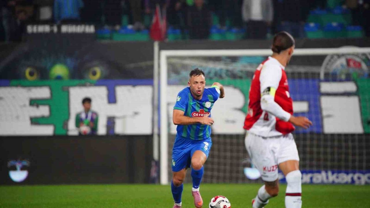 Trendyol Süper Lig 11. Hafta: Çaykur Rizespor 0-0 Fatih Karagümrük (İlk Yarı)