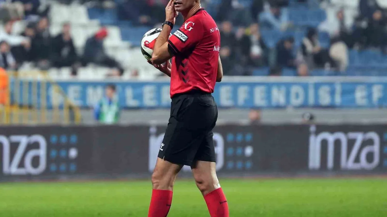 Trendyol Süper Lig 12. Hafta: Kasımpaşa 0-0 Göztepe (İlk Yarı)