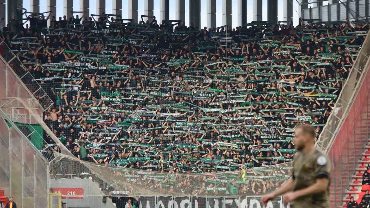 Trendyol Süper Lig 13. Hafta: Göztepe 0-0 Kocaelispor — Gürsel Aksel’de golsüz eşitlik