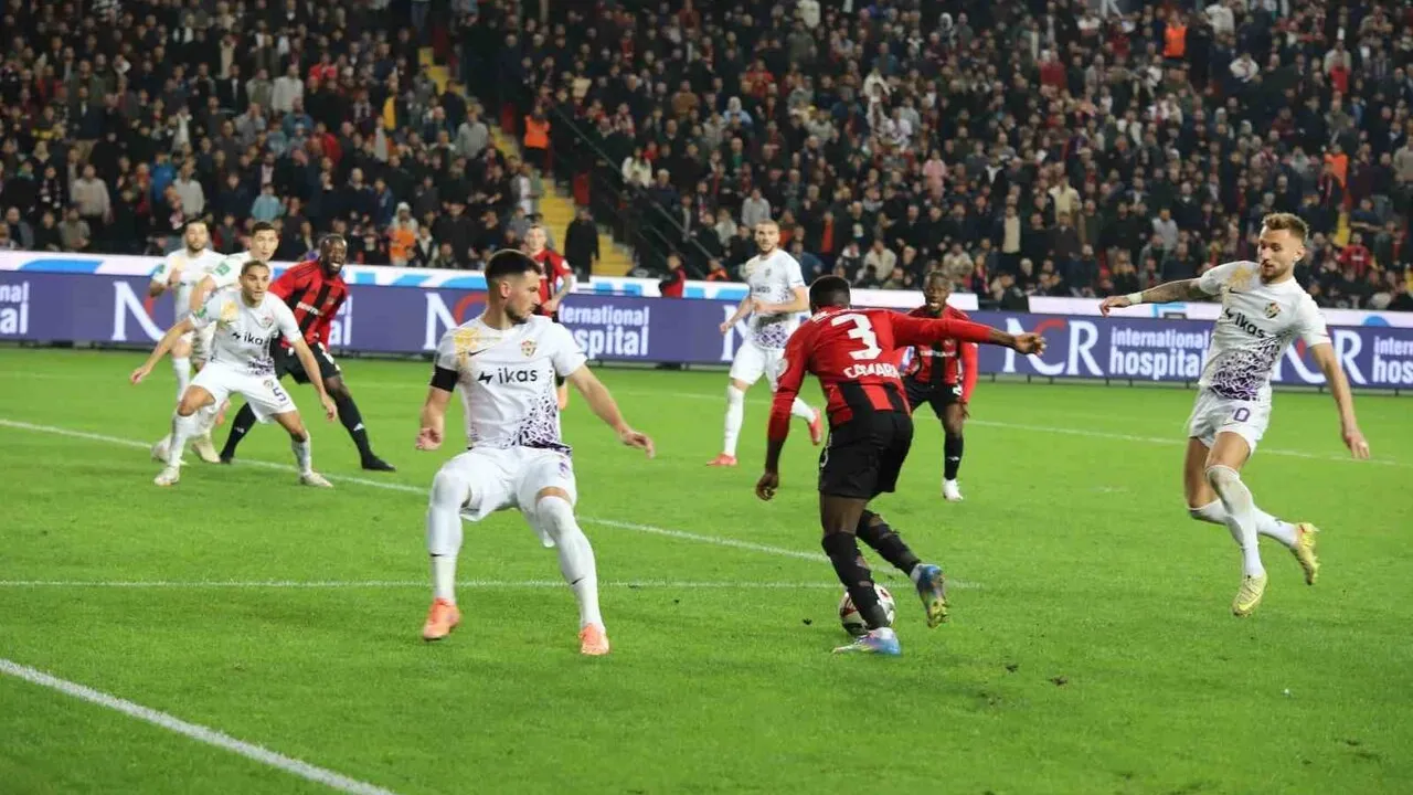 Trendyol Süper Lig: Gaziantep FK 1-2 Eyüpspor — Eyüpspor deplasmandan 3 puanla döndü