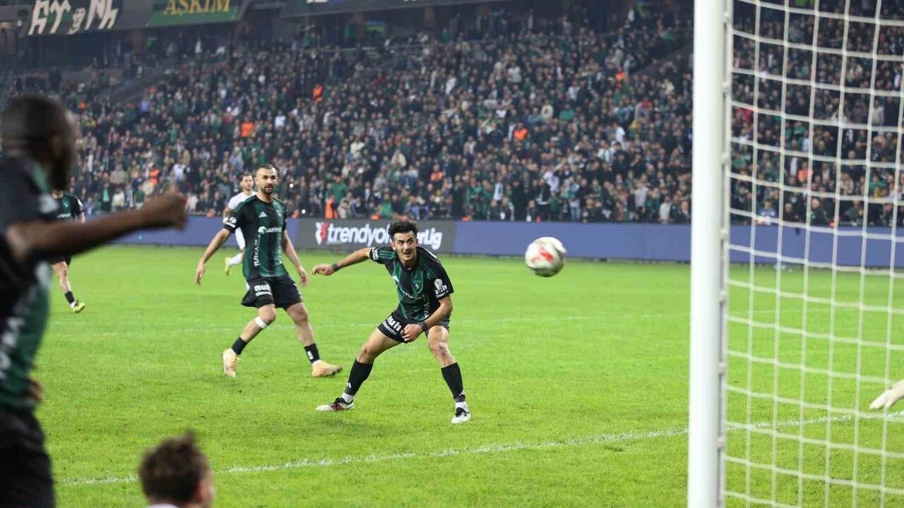 Trendyol Süper Lig: Kocaelispor 1-0 Gençlerbirliği — Serdar Dursun 24. dakikada golü attı