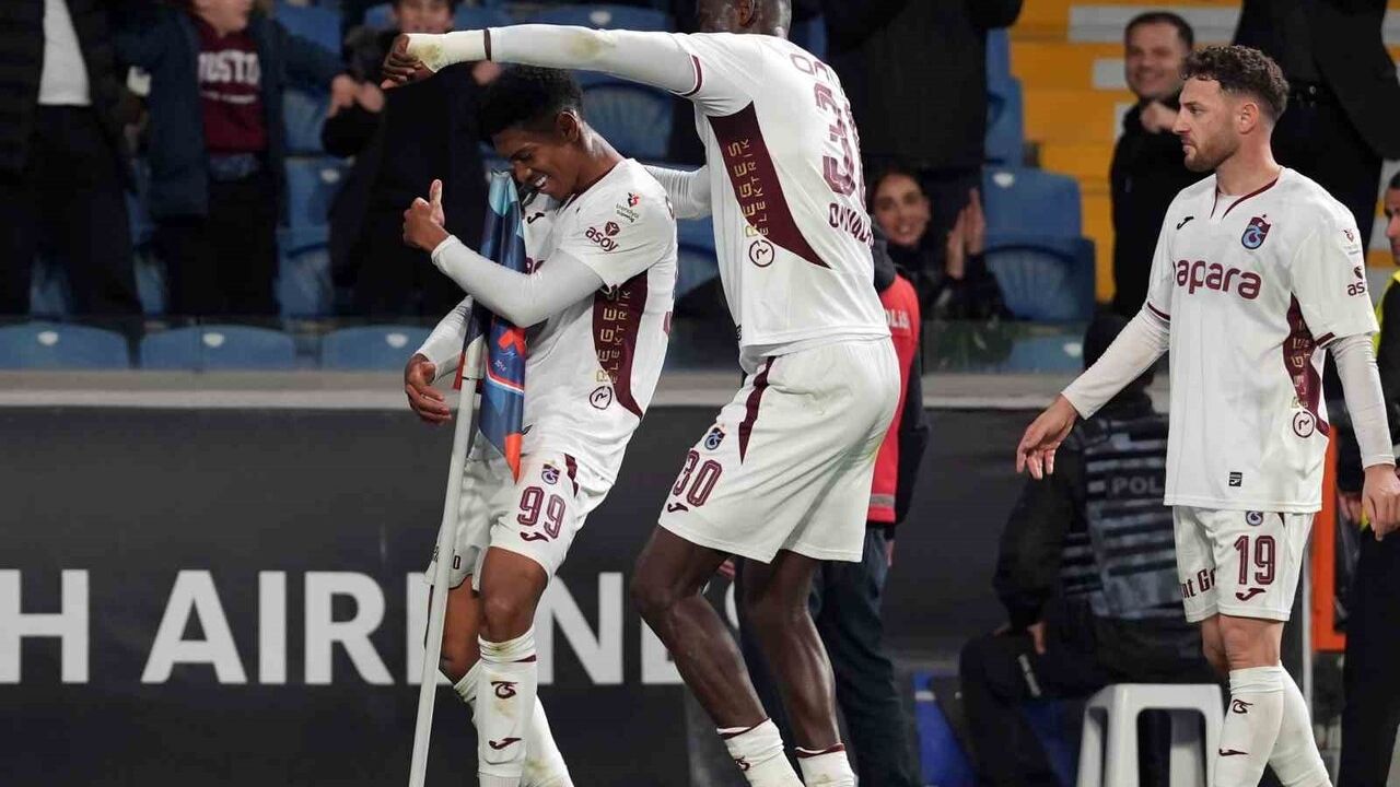 Trendyol Süper Lig: RAMS Başakşehir 2-1 Trabzonspor — İlk Yarı Özeti