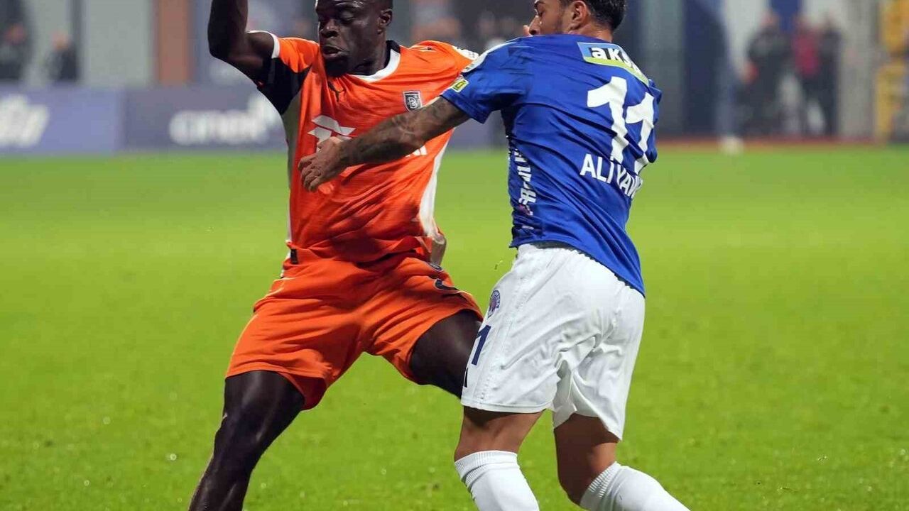 Trendyol Süper Lig: RAMS Başakşehir, Kasımpaşa deplasmanından 3-1 galibiyetle ayrıldı