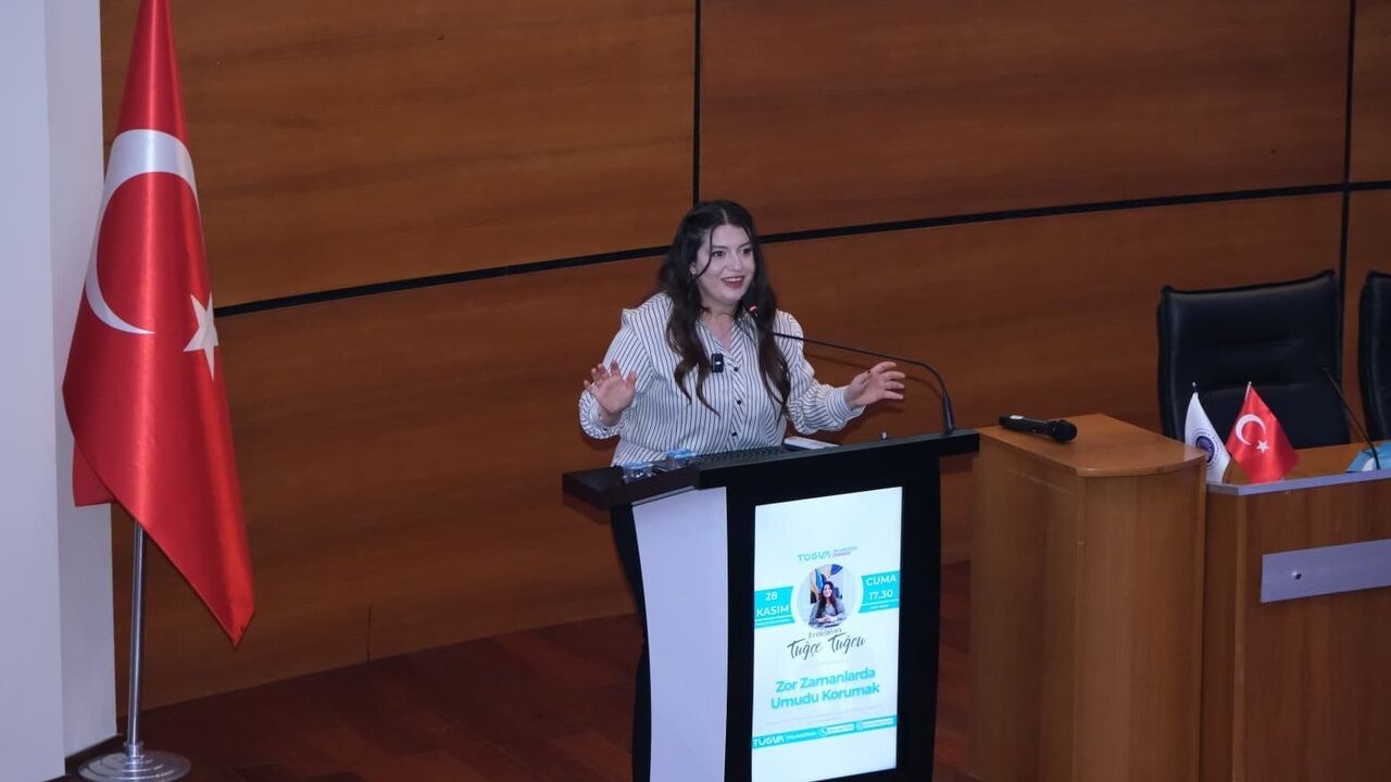 TÜGVA Erzurum'da gençlerle buluştu: 'Zor Zamanlarda Umudu Korumak' söyleşisi