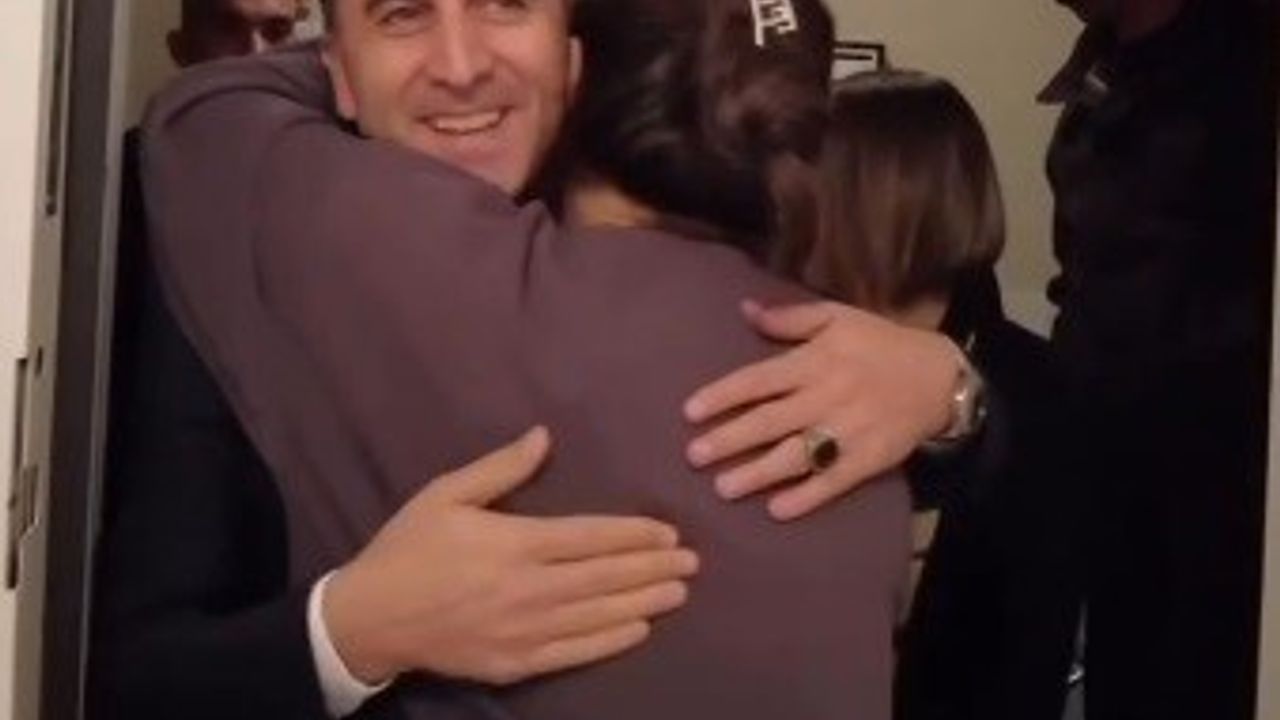 Tunceli'de sosyal medya daveti karşılık buldu: Vali Şefik Aygöl ve eşi çaya katıldı