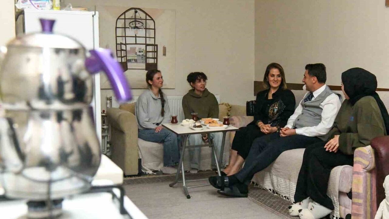 Tunceli Valiliği, ihtiyaç sahibi üniversite öğrencilerine düzenli gıda desteği başlattı